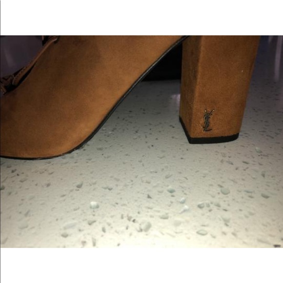 Saint Laurent Babies Suede Lace up 
EU8 US 7.5 Protected soles 
Worn twice - Picture 4 of 4